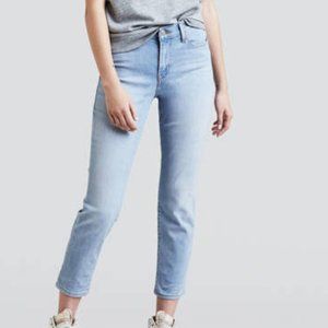 Blue Levis Jeans, classic crop, size 10